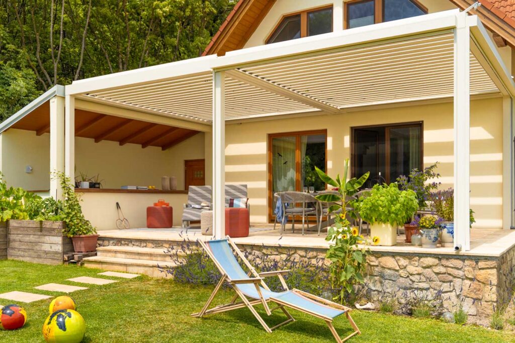 Teraszfedés bioklimatikus pergolával